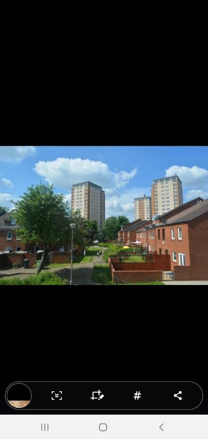 Modern House Close To Glasgow Green Bagian luar foto